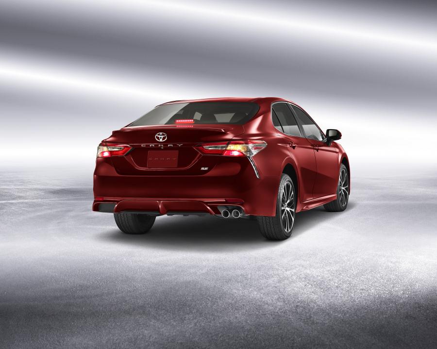  Toyota Camry SE 2017 года  (NA) (фото 18 из 23)